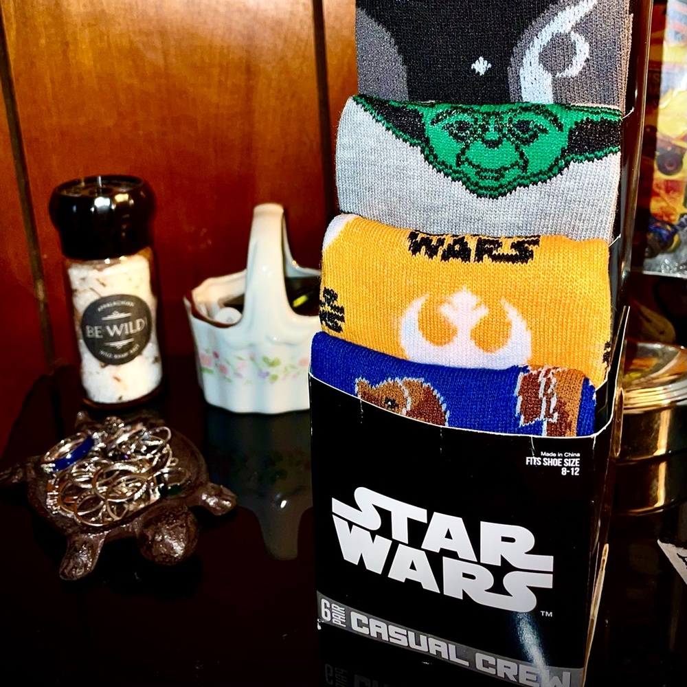 STAR WARS CASUAL CREW SOCKS (6)